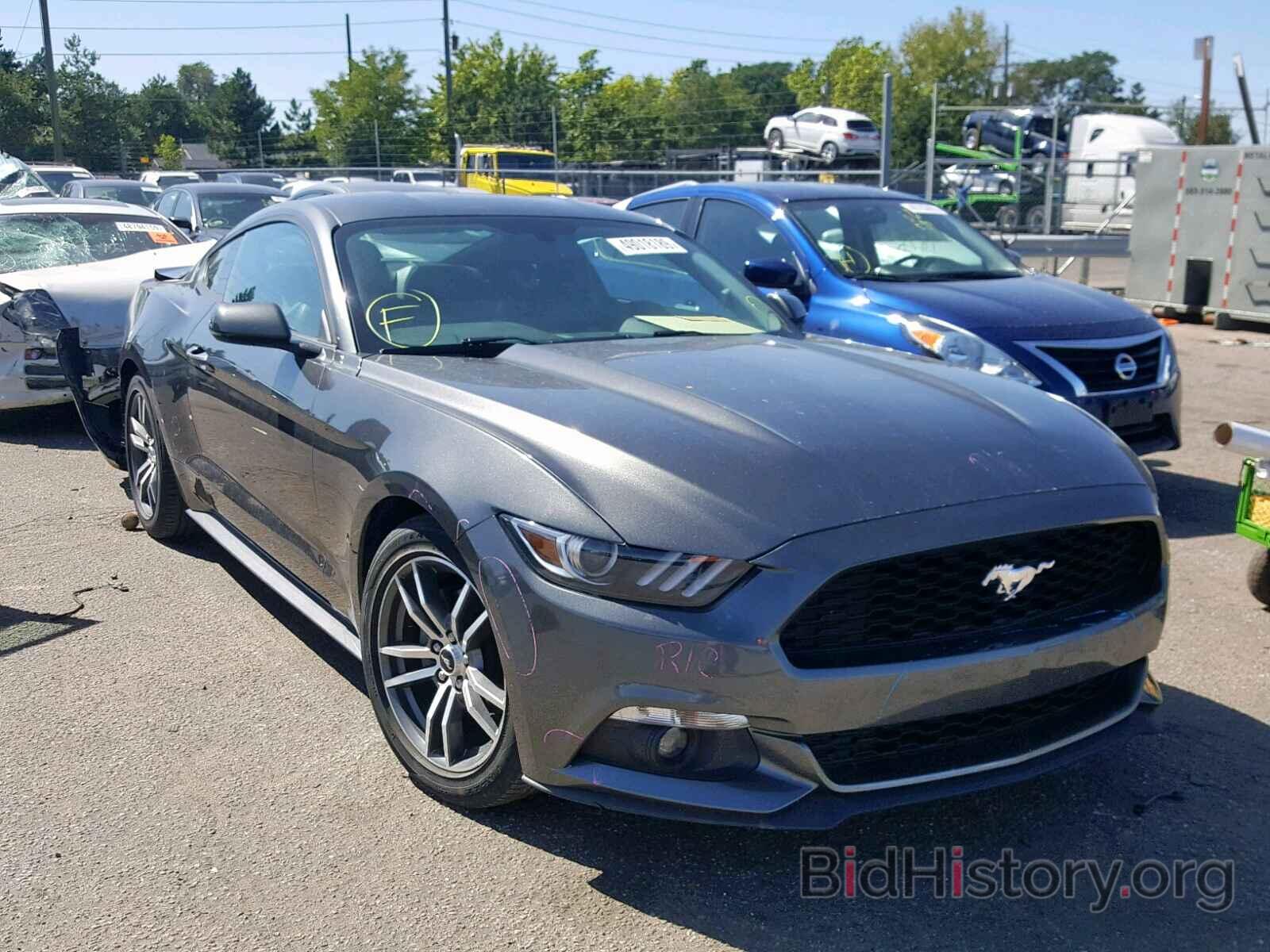 Photo 1FA6P8TH2G5295174 - FORD MUSTANG 2016