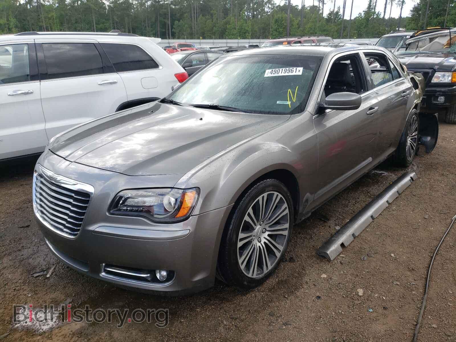 2012 CHRYSLER 300 - VIN: 2C3CCABG3CH157904 - Фото 2
