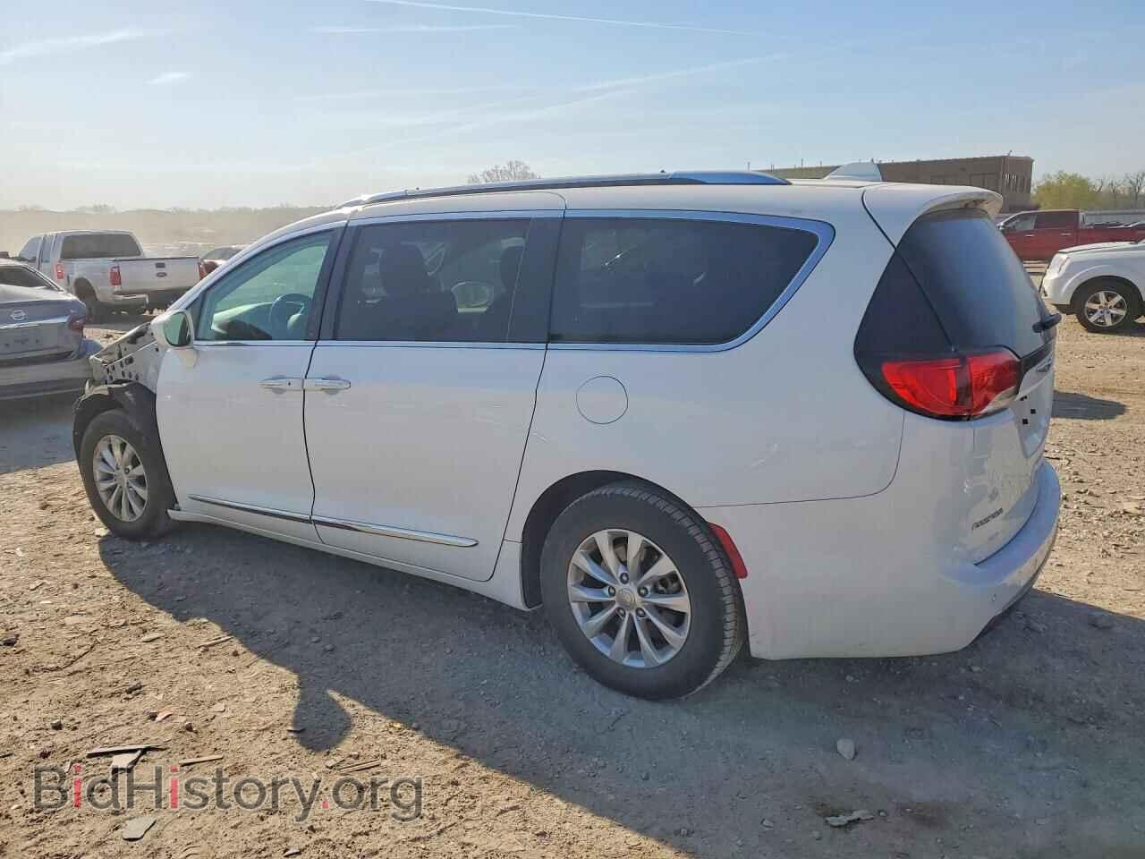 2019 CHRYSLER PACIFICA - VIN: 2C4RC1BG4KR680766 - Фото 2