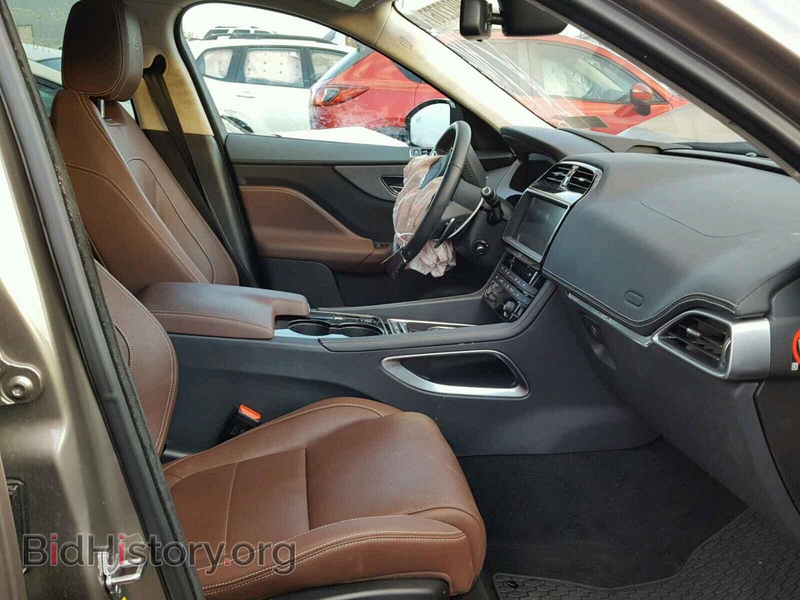 2017 JAGUAR F-PACE - VIN: SADCM2BV3HA892390 - Фото 5