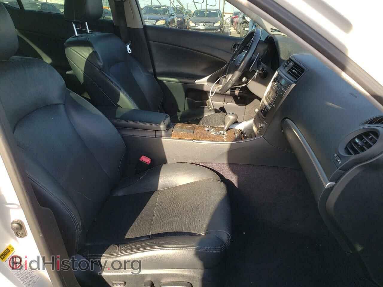 2011 LEXUS IS - VIN: JTHBF5C23B5151212 - Фото 5