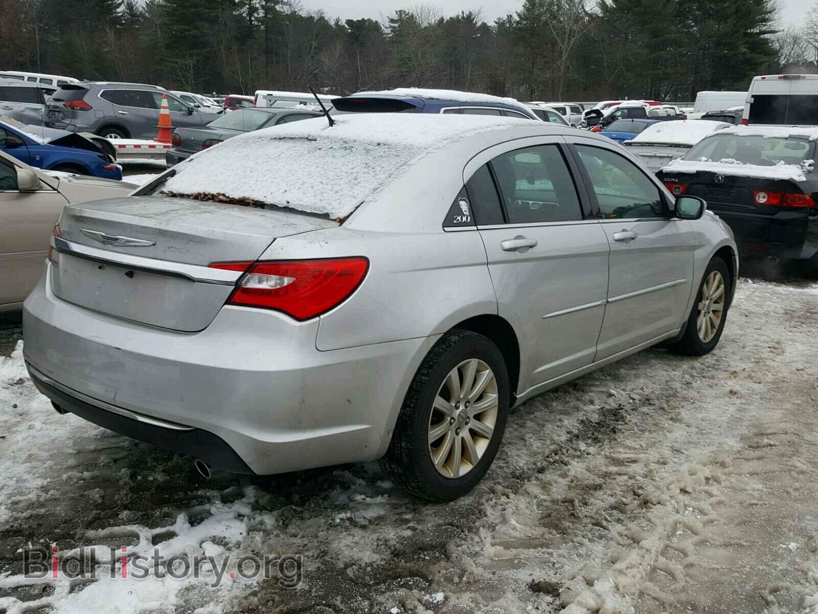 2011 CHRYSLER 200 - VIN: 1C3BC1FG4BN552900 - Фото 4