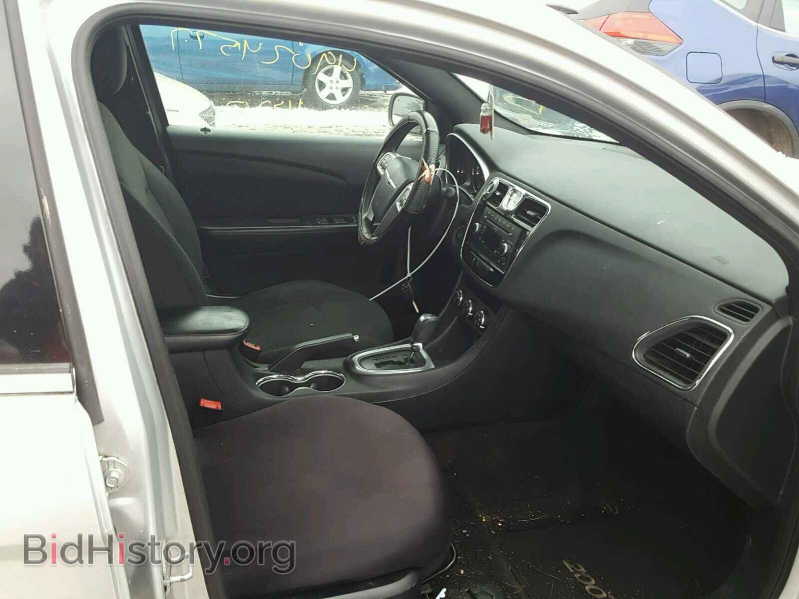 2011 CHRYSLER 200 - VIN: 1C3BC1FG4BN552900 - Фото 5