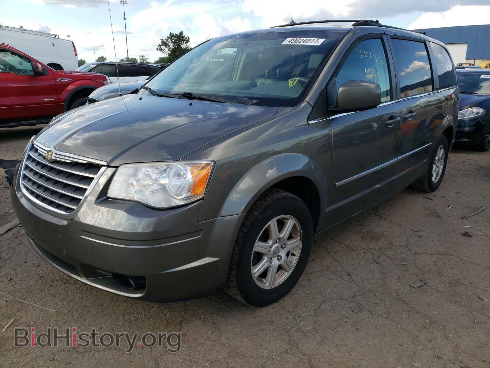 2010 CHRYSLER MINIVAN - VIN: 2A4RR5D12AR357758 - Фото 2
