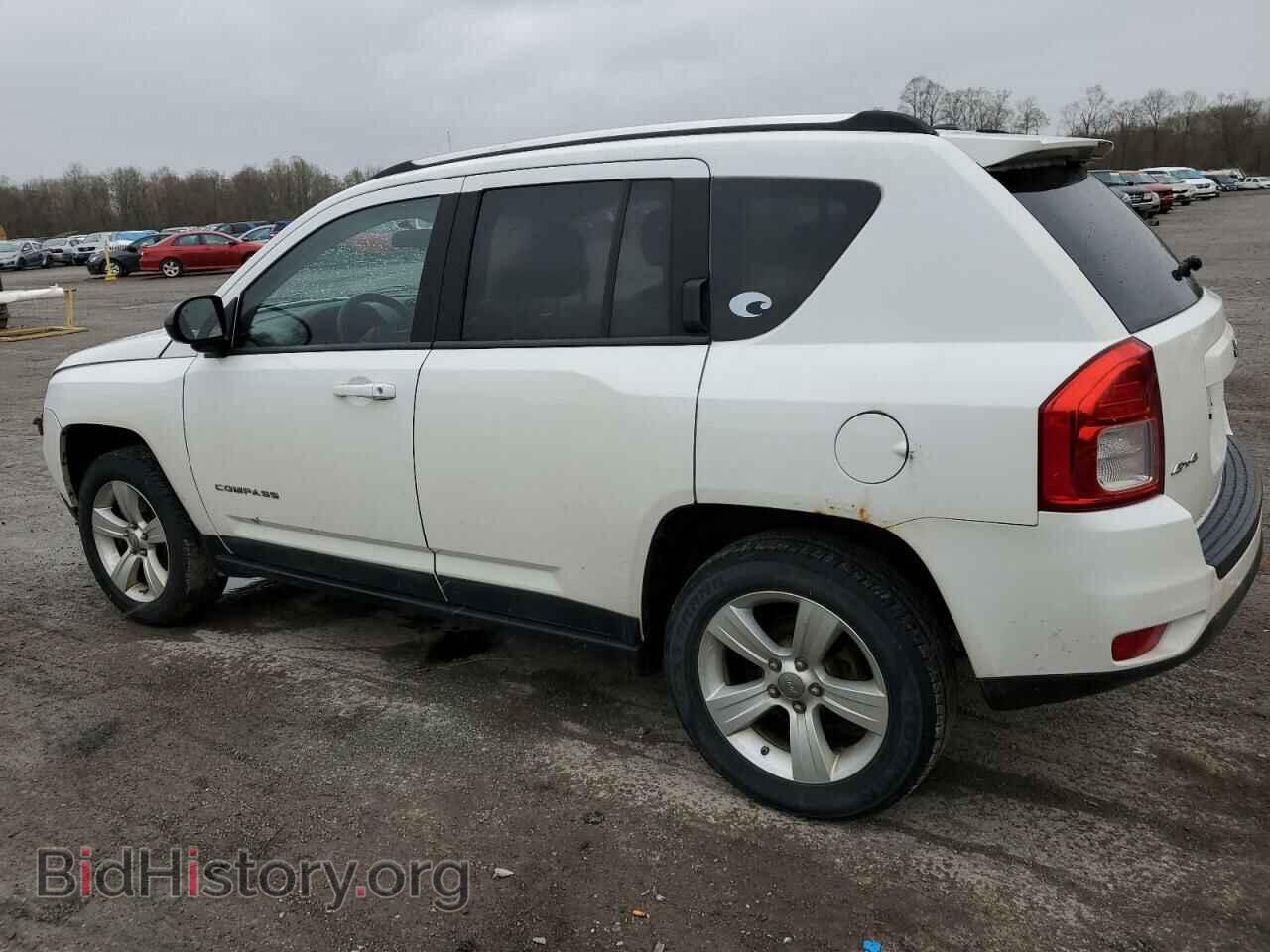 2011 JEEP COMPASS - VIN: 1J4NF1FBXBD282236 - Photo 2
