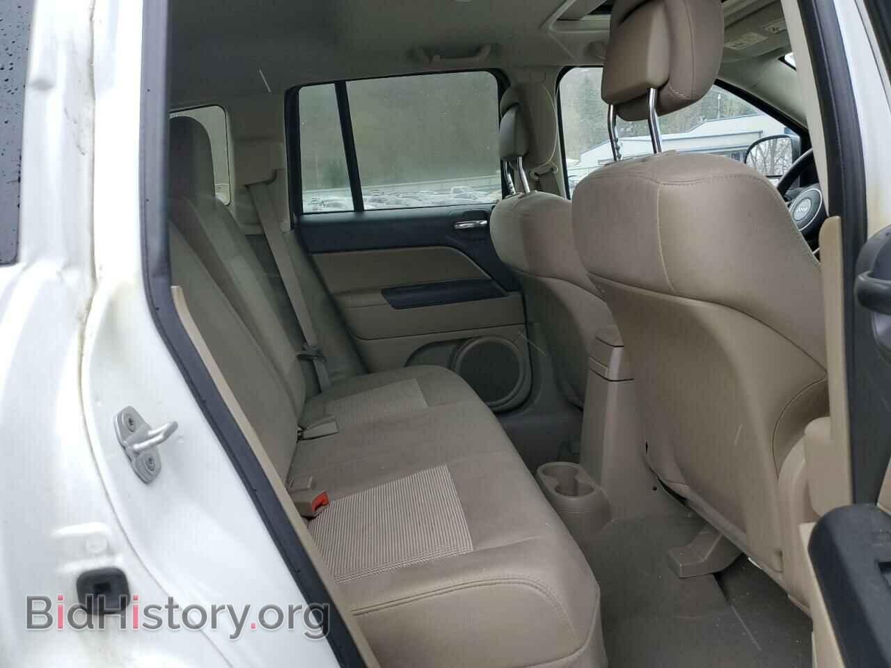 2011 JEEP COMPASS - VIN: 1J4NF1FBXBD282236 - Photo 11