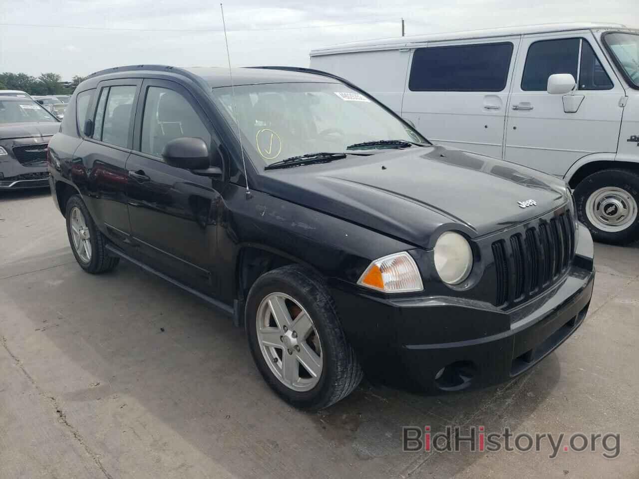 Photo 1J4NF4FB9AD601304 - JEEP COMPASS 2010