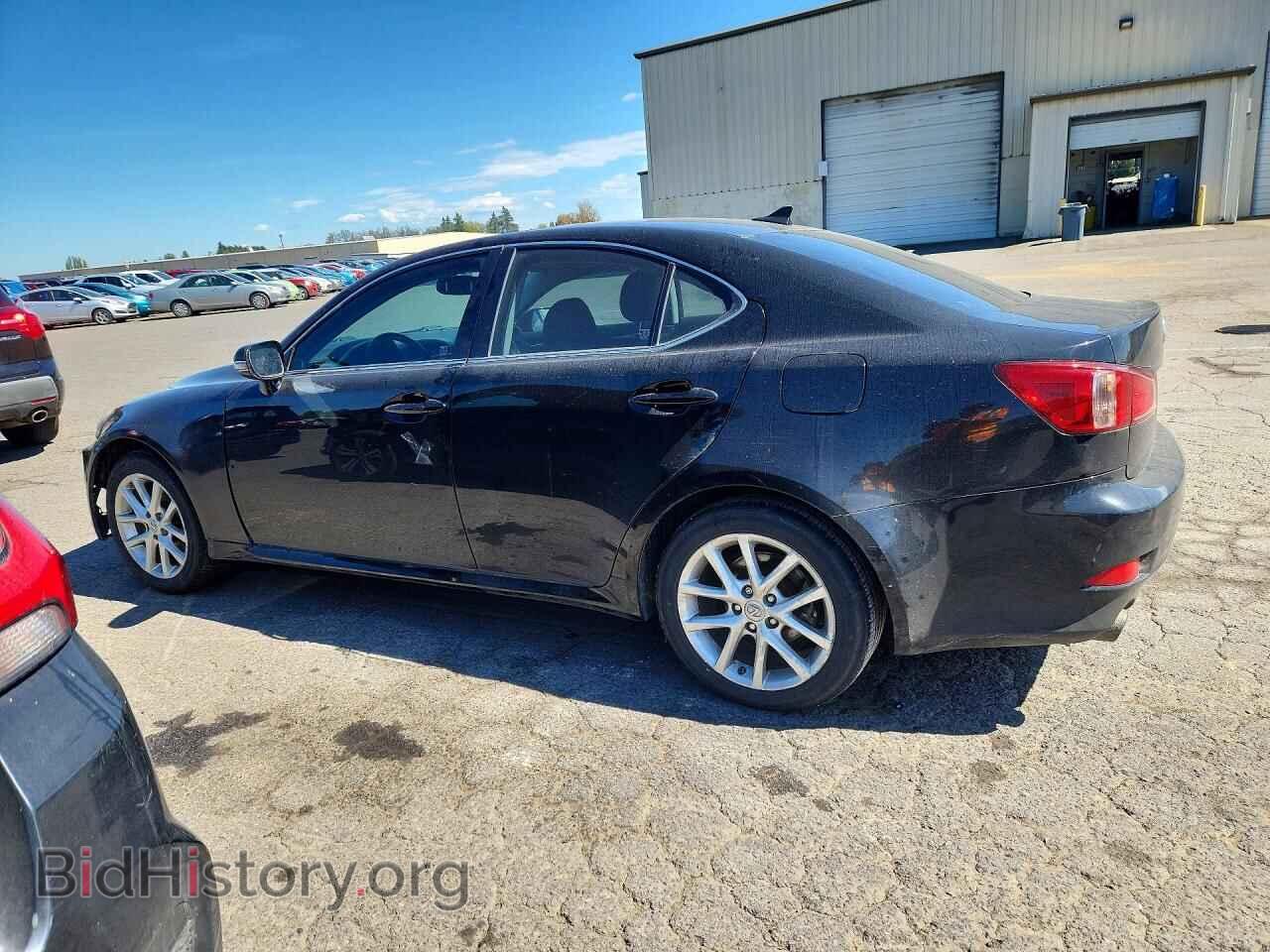 2011 LEXUS IS - VIN: JTHCF5C24B5044920 - Photo 2