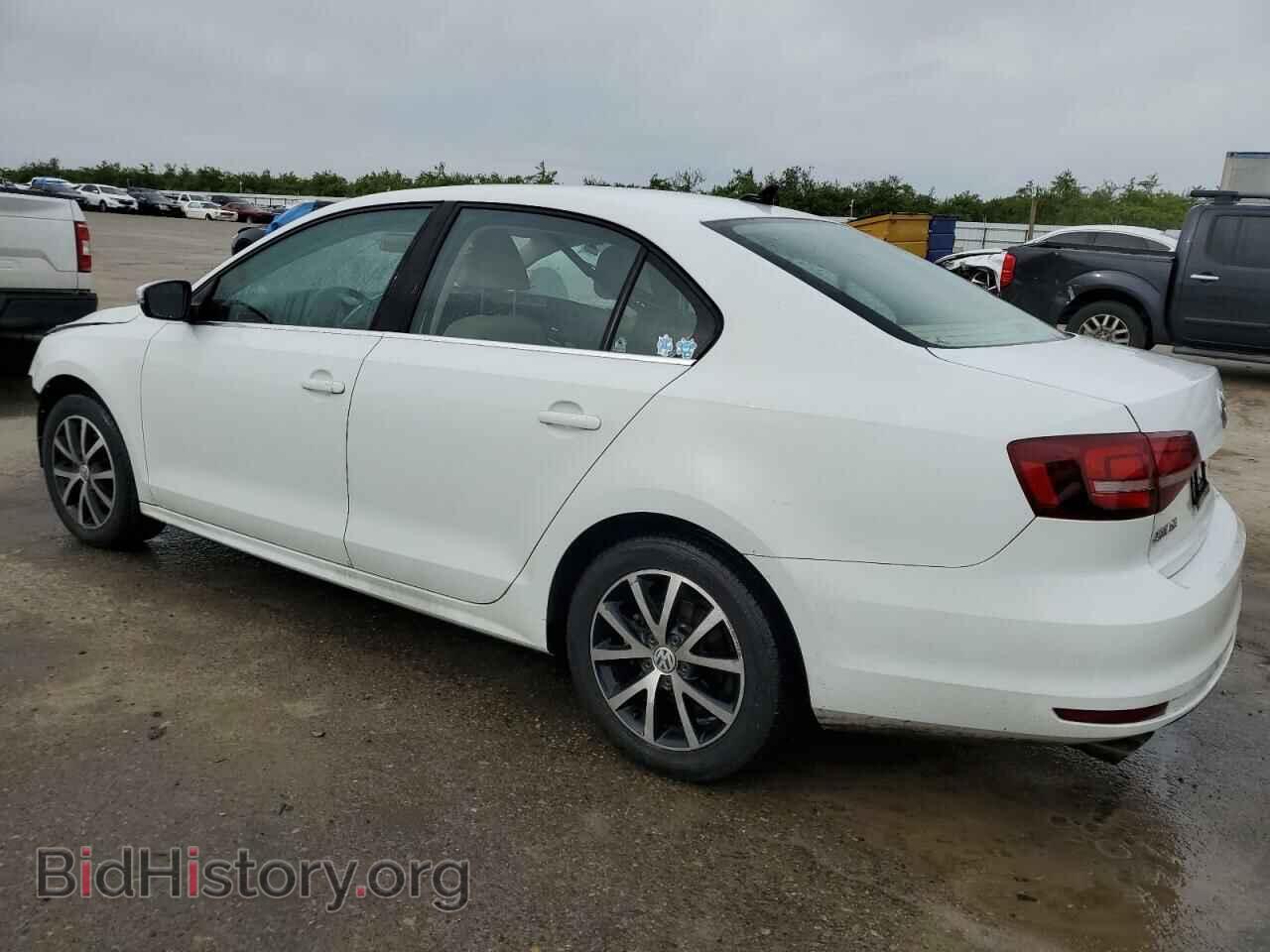 2017 VOLKSWAGEN JETTA - VIN: 3VWDB7AJ5HM410617 - Фото 2
