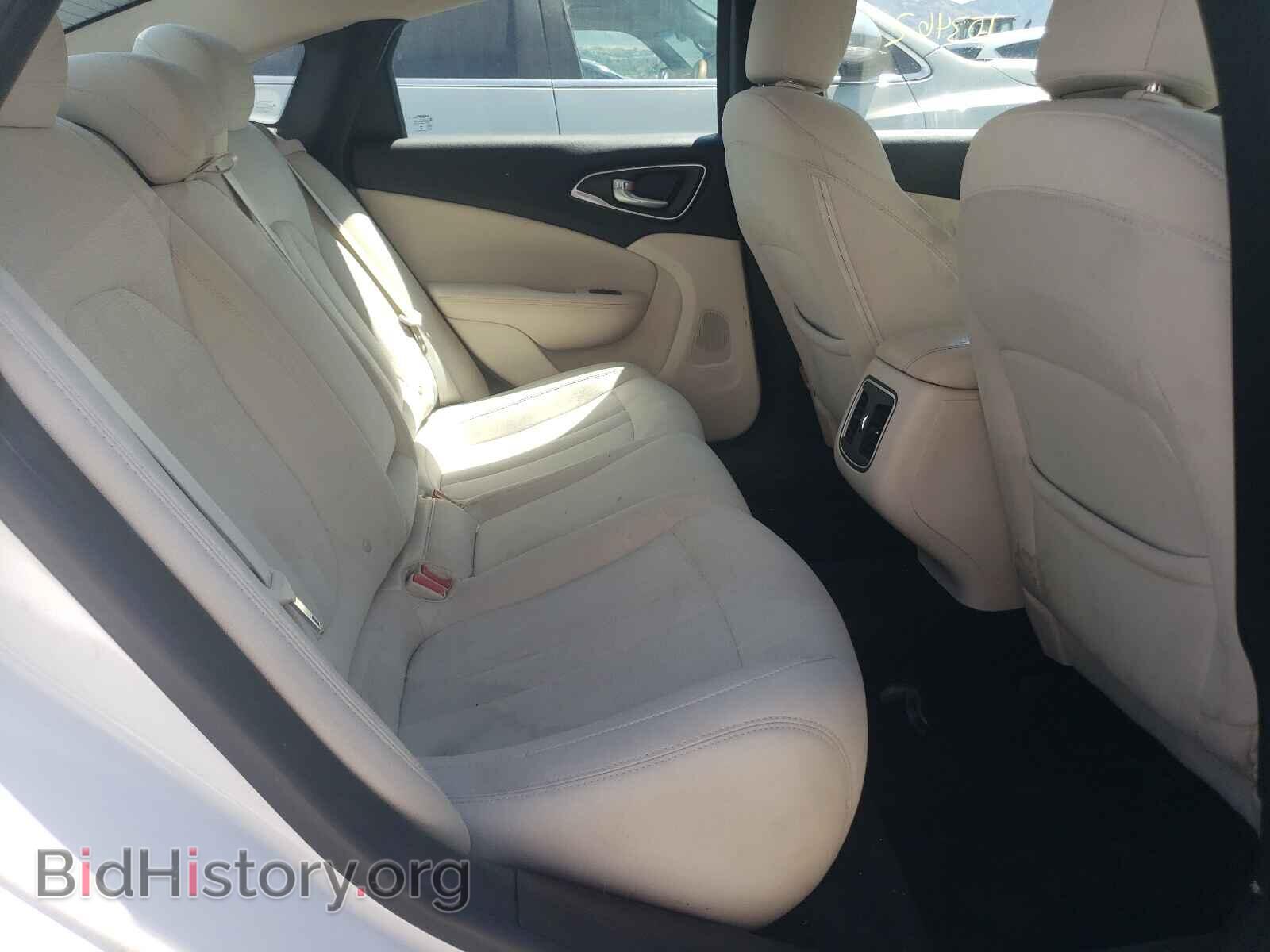 2016 CHRYSLER 200 - VIN: 1C3CCCAB7GN117047 - Фото 6