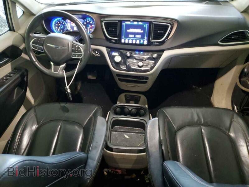 2018 Chrysler PACIFICA (VIN 2C4RC1BG5JR210616) — фото 8 из 14