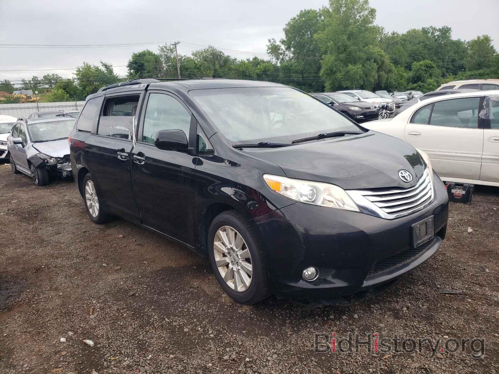 Фотография 5TDDK3DC1BS018685 - TOYOTA SIENNA 2011