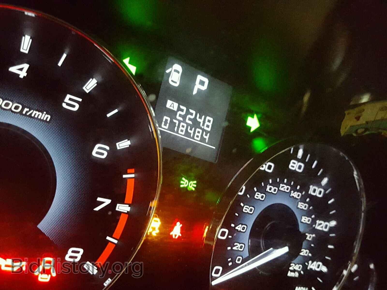2011 SUBARU OUTBACK - VIN: 4S4BRBLCXB3323839 - Фото 8