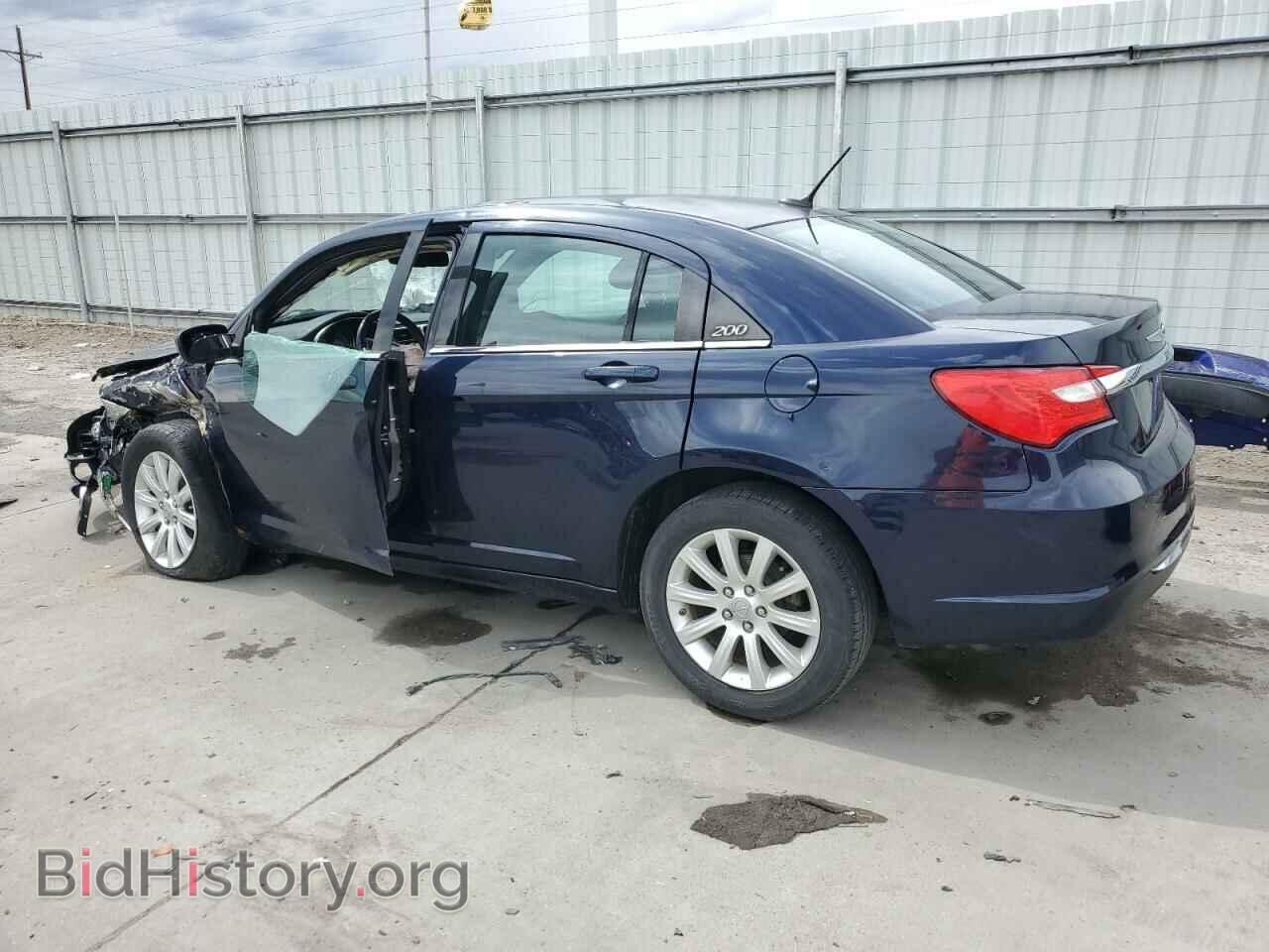 2013 CHRYSLER 200 - VIN: 1C3CCBBB4DN570403 - Фото 2