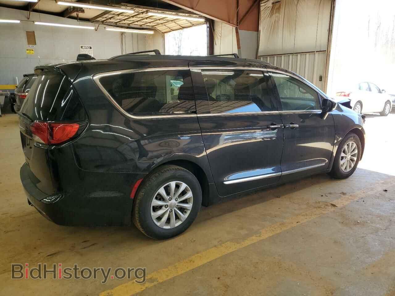 2017 CHRYSLER PACIFICA - VIN: 2C4RC1BG3HR654135 - Фото 3