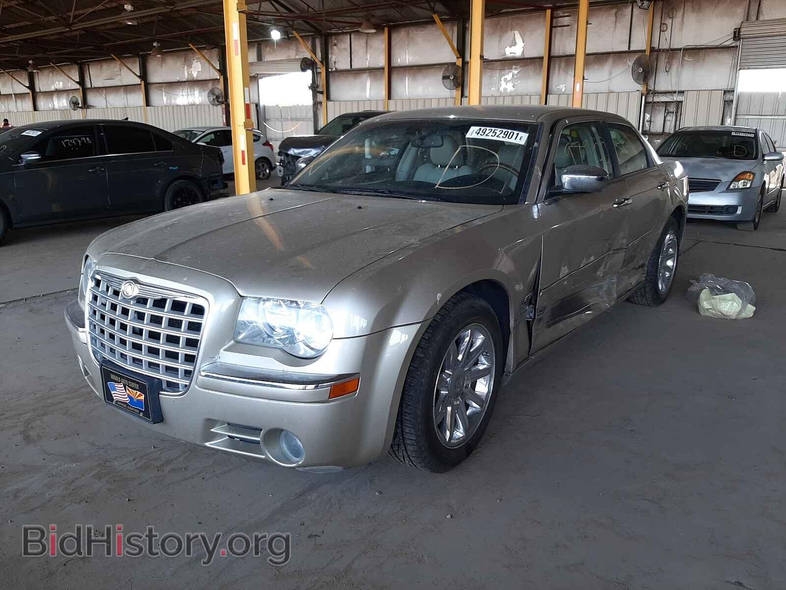 2006 CHRYSLER 300 - VIN: 2C3LA63H46H397039 - Фото 2