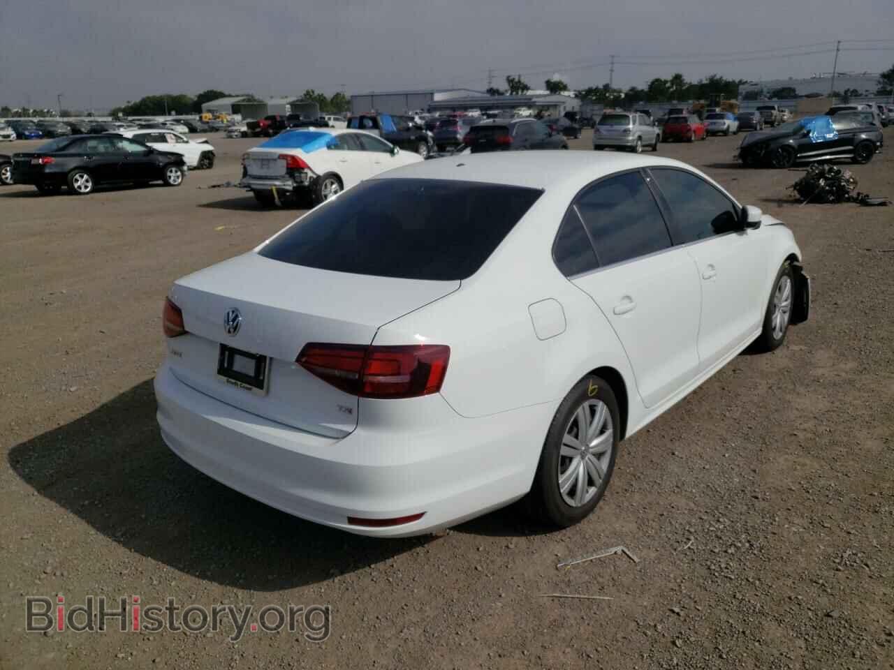2017 VOLKSWAGEN JETTA - VIN: 3VW2B7AJ4HM399424 - Фото 4