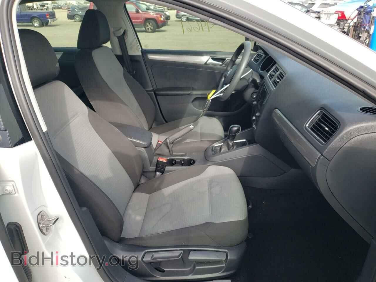 2017 VOLKSWAGEN JETTA - VIN: 3VW2B7AJ4HM399424 - Фото 5