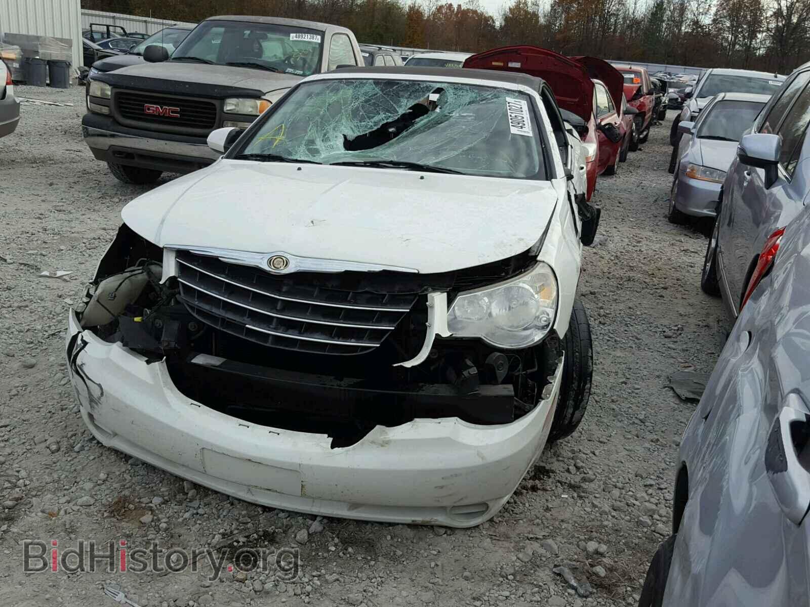 2010 CHRYSLER SEBRING - VIN: 1C3BC5ED1AN127924 - Фото 2