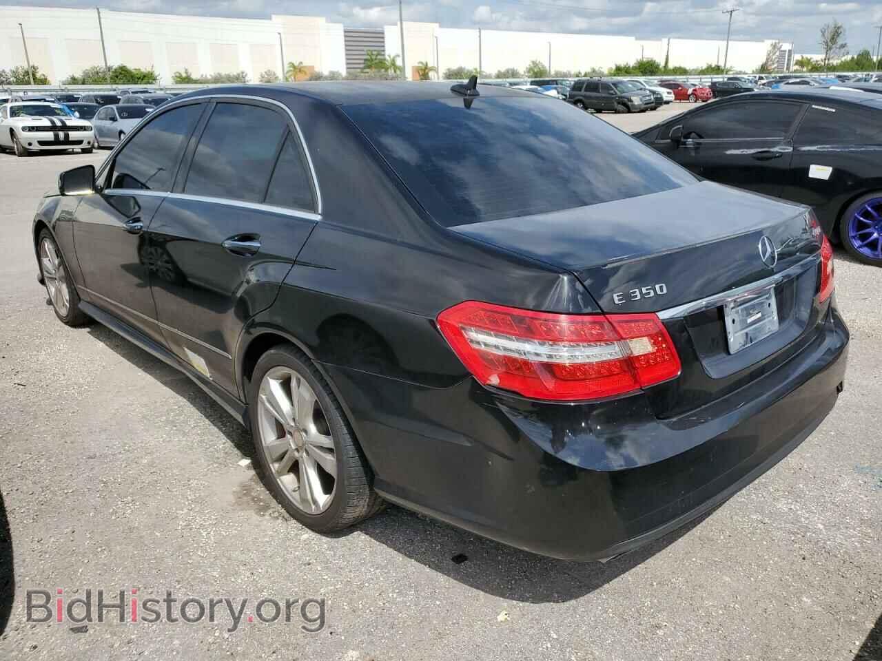 2013 MERCEDES-BENZ E-CLASS - VIN: WDDHF5KB1DA738599 - Фото 2