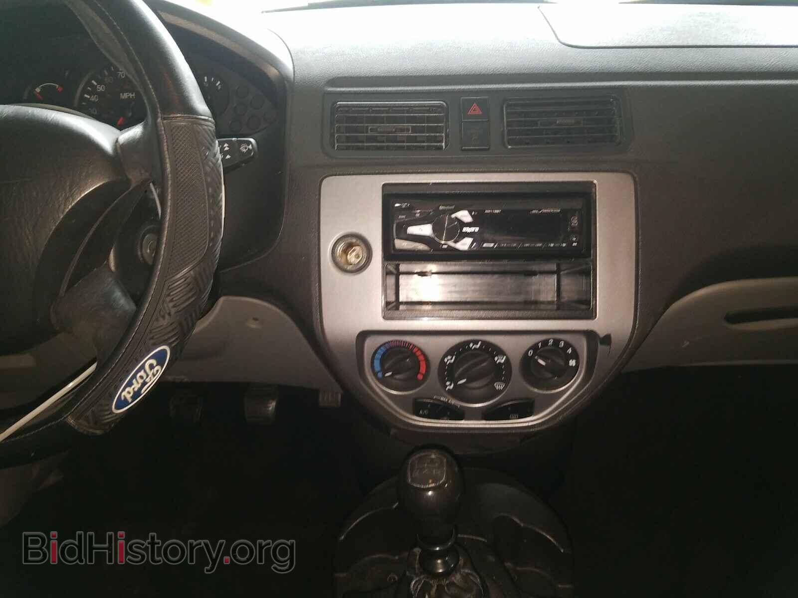 2005 FORD FOCUS - VIN: 3FAFP31N75R152257 - Фото 9