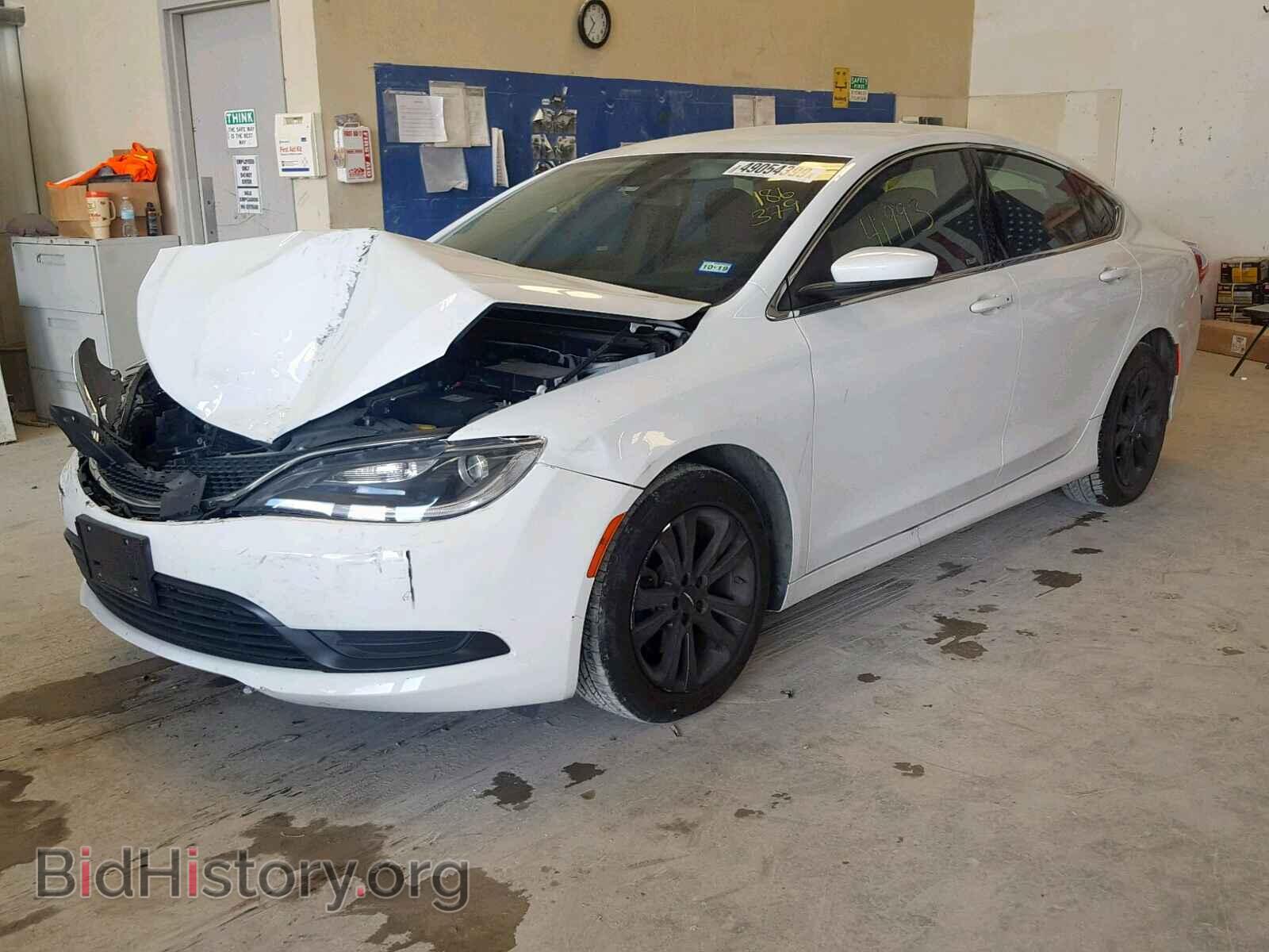2016 CHRYSLER 200 - VIN: 1C3CCCFB2GN186379 - Фото 2