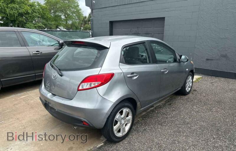 2011 Mazda 2 (VIN JM1DE1HY4B0127470) — фото 4 из 10