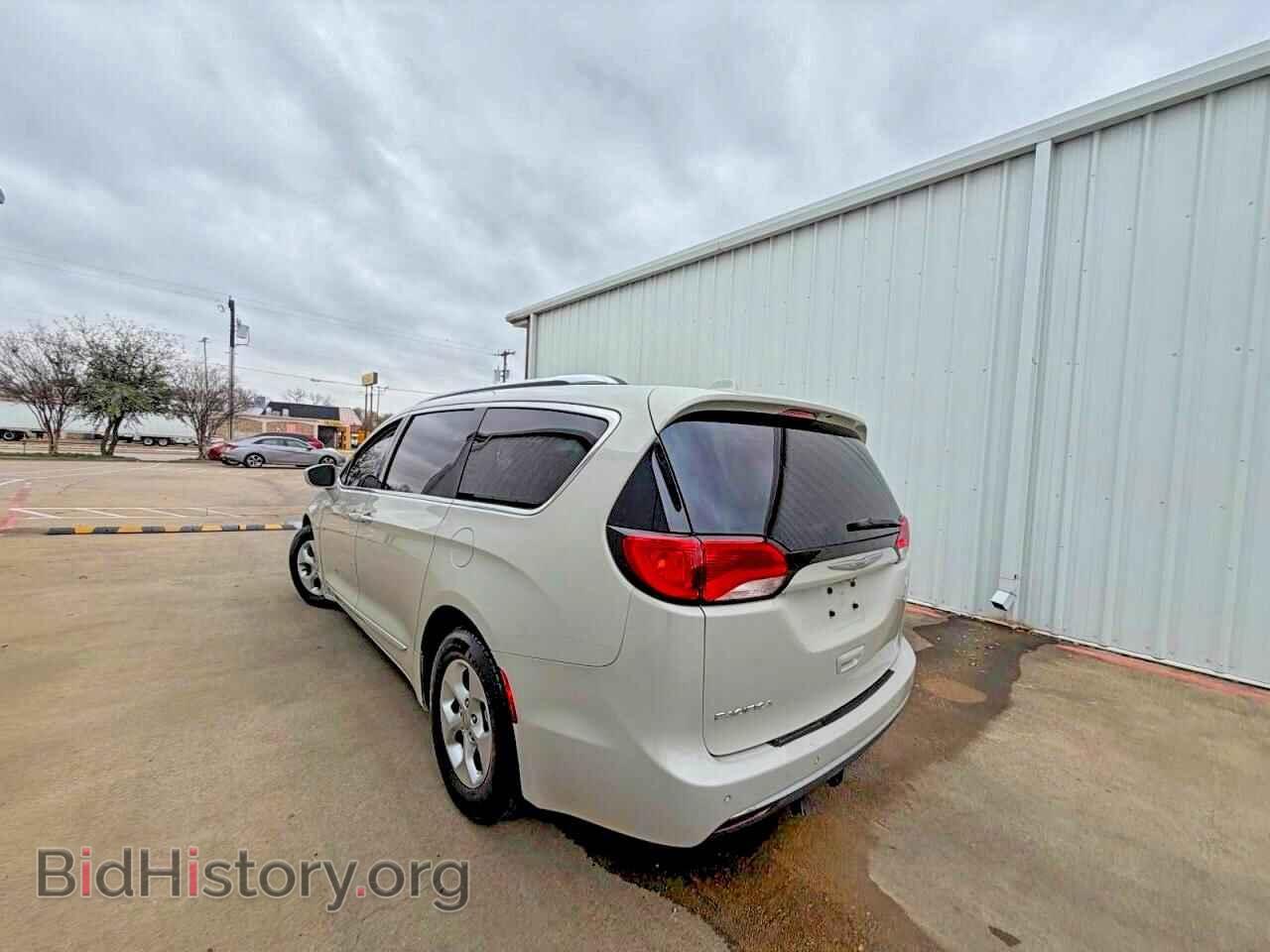2017 CHRYSLER PACIFICA - VIN: 2C4RC1EG3HR752495 - Фото 3