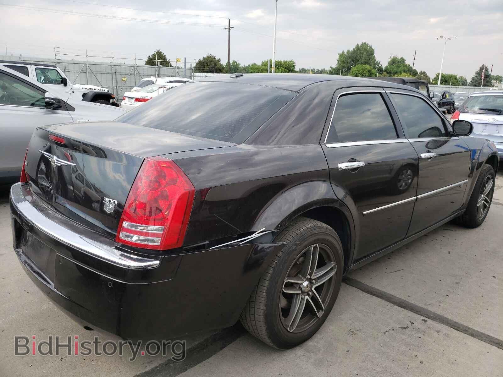 2010 CHRYSLER 300 - VIN: 2C3CK6CTXAH142146 - Фото 4