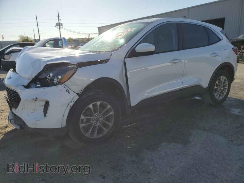 2020 Ford ESCAPE SE (VIN 1FMCU0G66LUA71255) — фото 1 из 14, Copart, повреждение: передняя часть