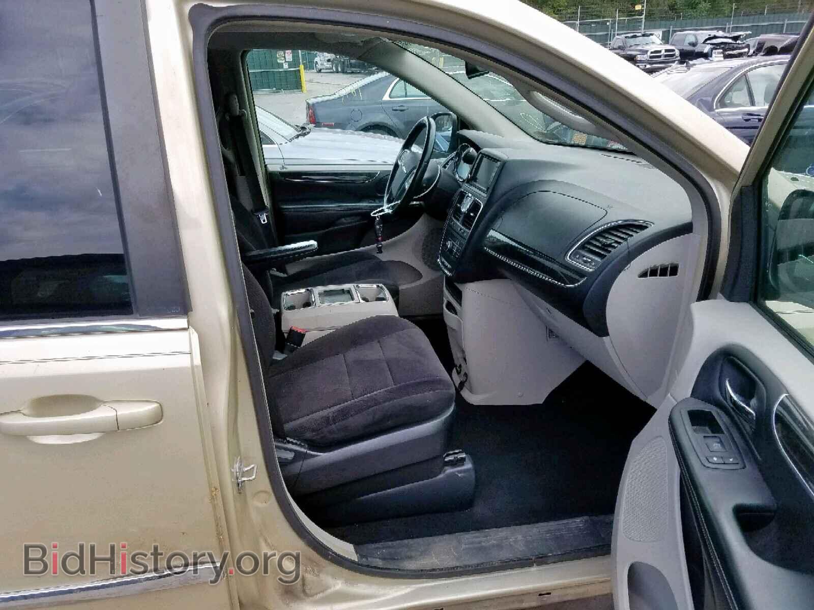 2011 CHRYSLER TOWN & COU - VIN: 2A4RR5DG9BR735337 - Фото 5