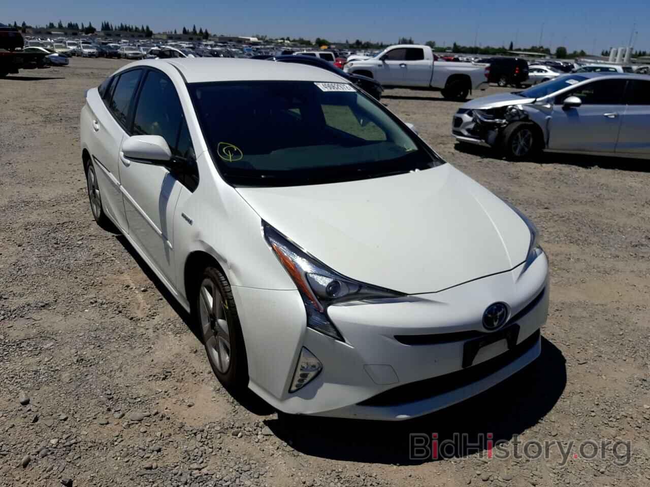 Фотография JTDKARFUXH3037426 - TOYOTA PRIUS 2017