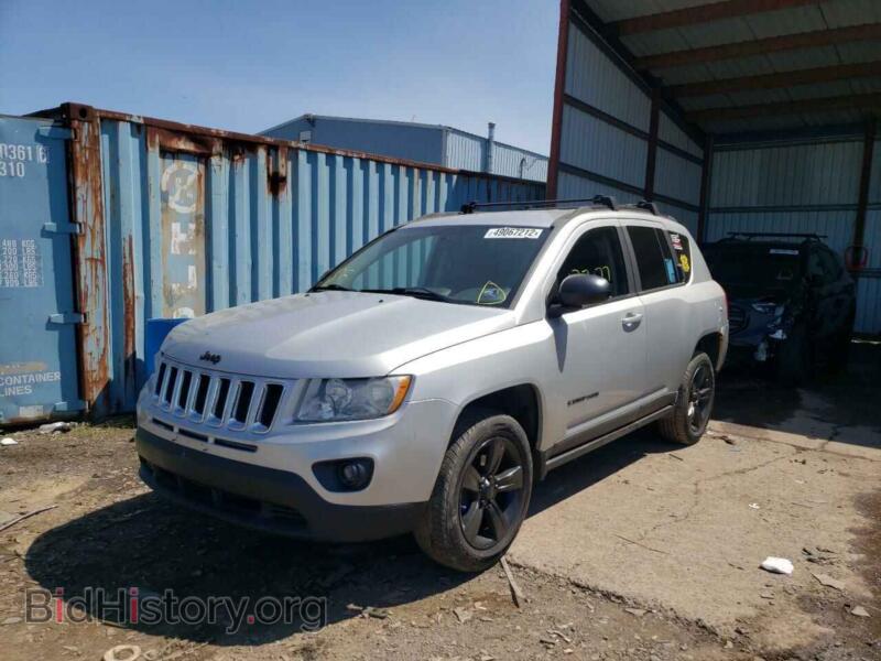 2011 Jeep COMPASS (VIN 1J4NF1FB5BD278062) — фото 2 из 10