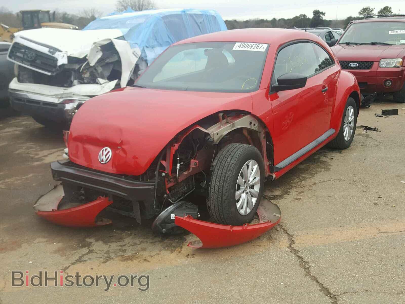 2014 VOLKSWAGEN BEETLE - VIN: 3VWFP7AT9EM601738 - Фото 2