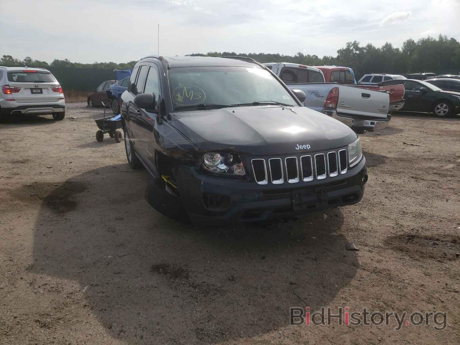 Photo 1J4NF5FB6BD154521 - JEEP COMPASS 2011