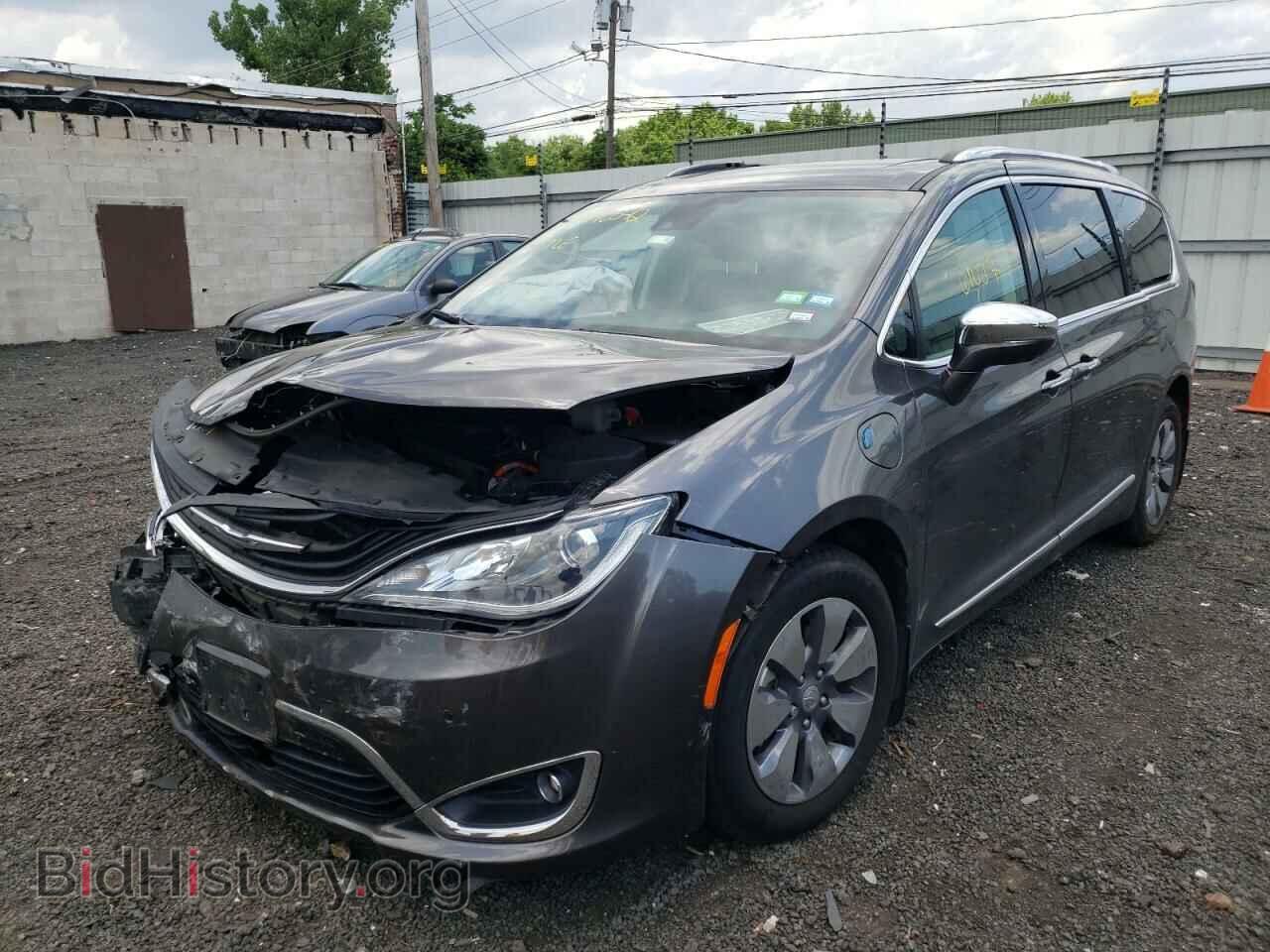 2017 CHRYSLER PACIFICA - VIN: 2C4RC1N70HR748873 - Photo 2