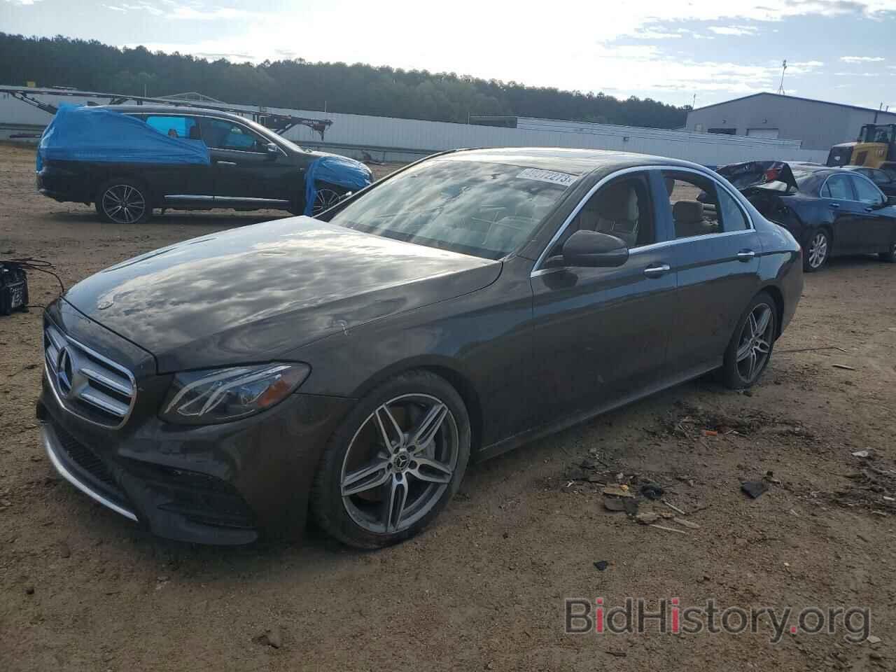 Photo WDDZF4JBXJA486346 - MERCEDES-BENZ E-CLASS 2018