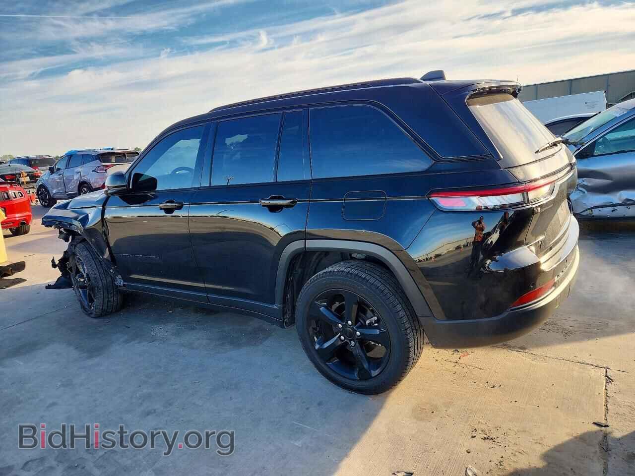 2023 JEEP CHEROKEE - VIN: 1C4RJGBG8PC546870 - Фото 2