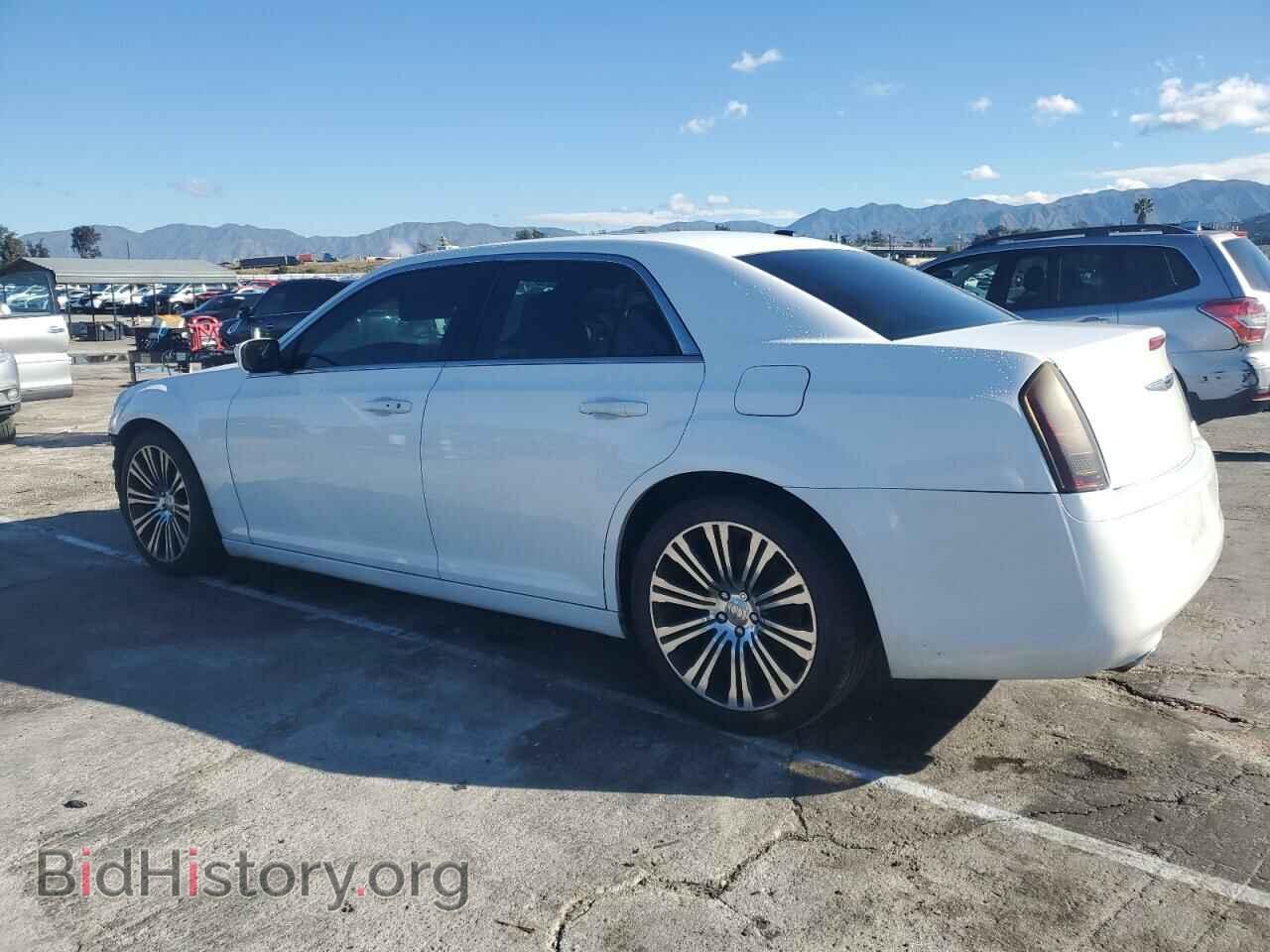 2012 CHRYSLER 300 - VIN: 2C3CCABG6CH251615 - Фото 2