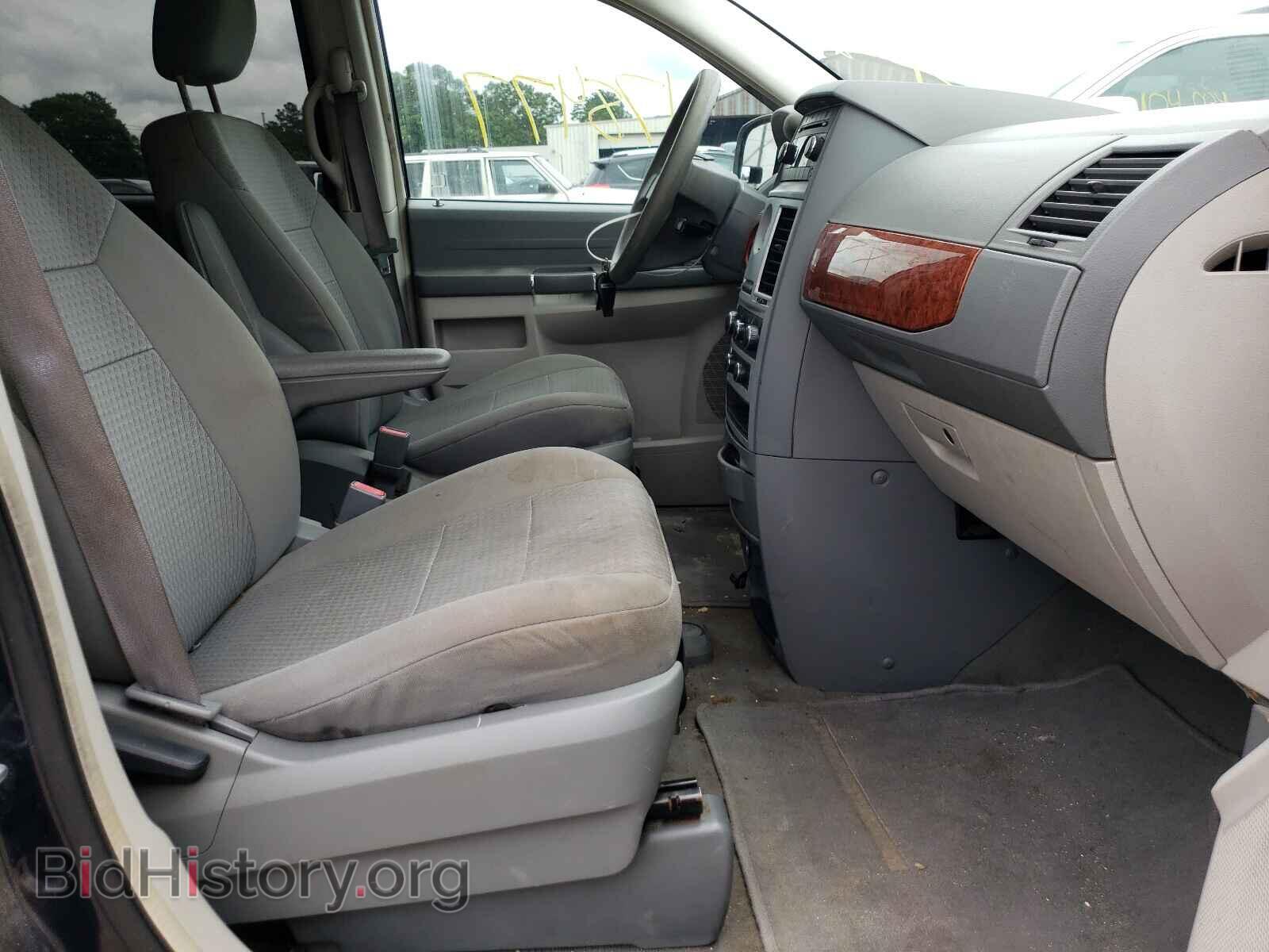 2009 CHRYSLER MINIVAN - VIN: 2A8HR44E29R517298 - Фото 5