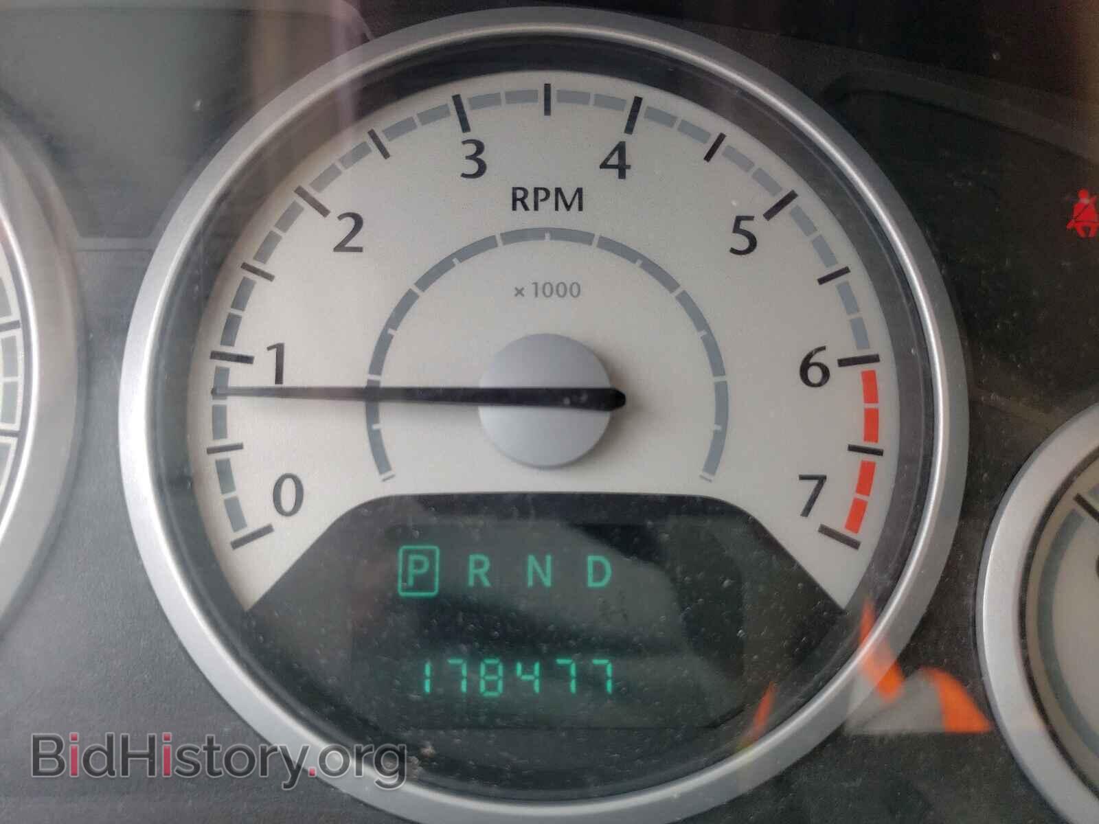2009 CHRYSLER MINIVAN - VIN: 2A8HR44E29R517298 - Фото 8