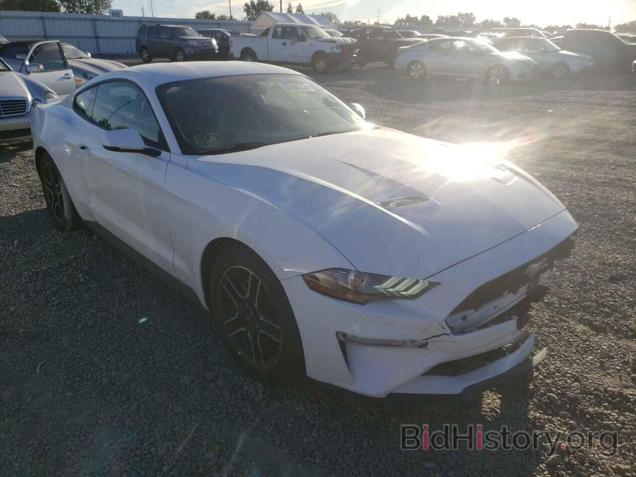 Photo 1FA6P8TH7L5132126 - FORD MUSTANG 2020