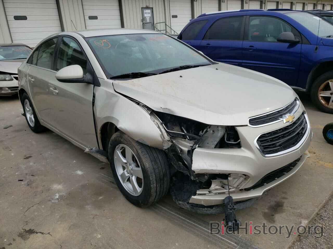 Photo 1G1PE5SB3G7199759 - CHEVROLET CRUZE 2016