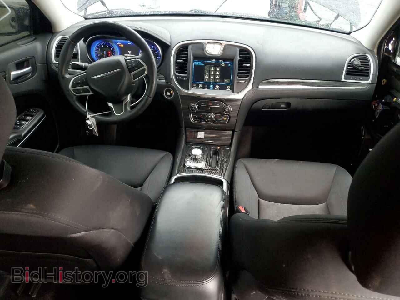 2018 CHRYSLER 300 - VIN: 2C3CCAAG6JH250043 - Фото 8