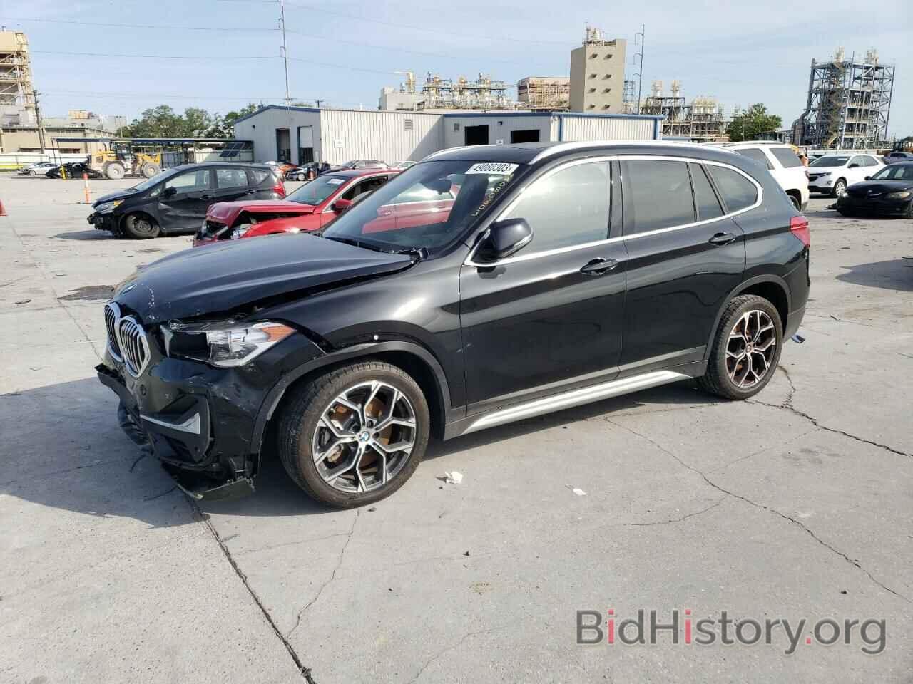 Фотография WBXJG7C04M5U09716 - BMW X1 2021