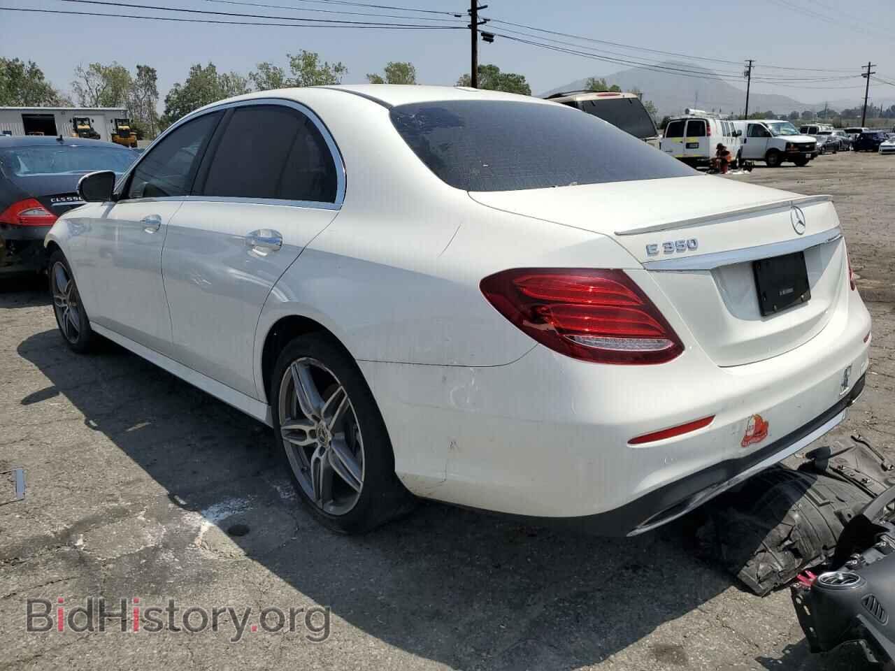 2020 MERCEDES-BENZ E-CLASS - VIN: W1KZF8DB9LA841805 - Фото 2