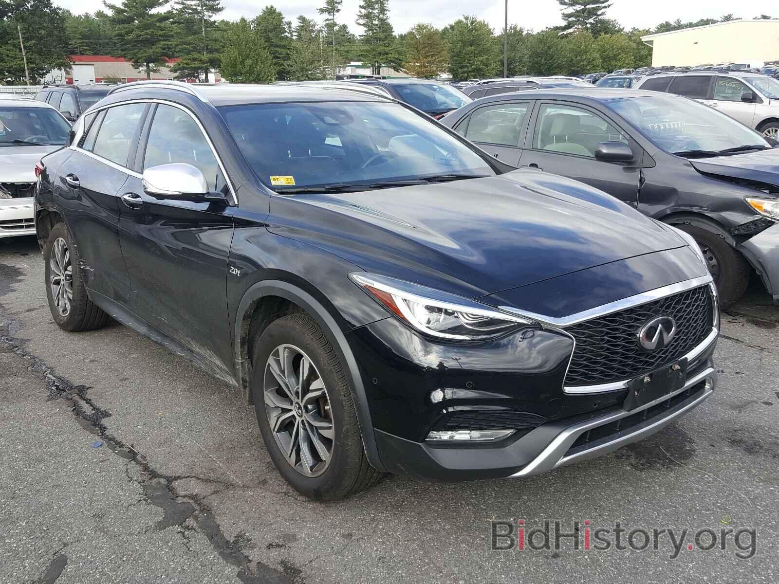 Фотография SJKCH5CR5HA034144 - INFINITI QX30 2017