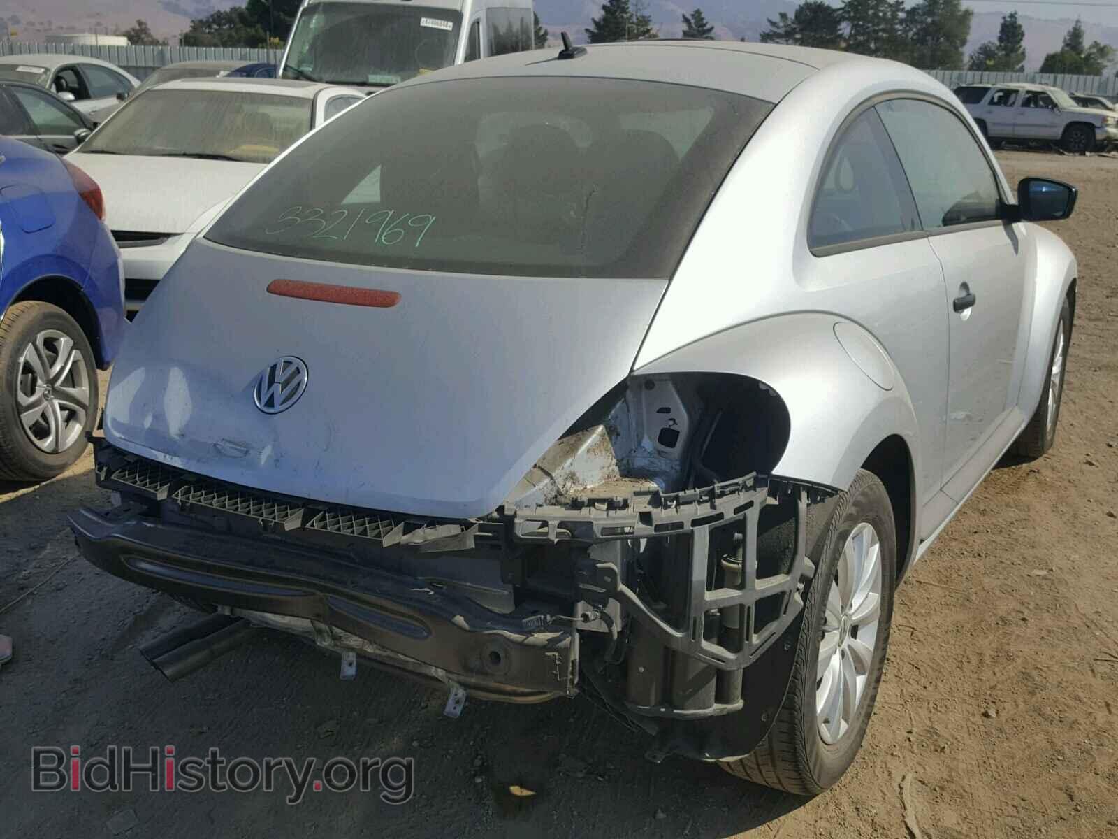 2013 VOLKSWAGEN BEETLE - VIN: 3VWFP7AT2DM637575 - Фото 4