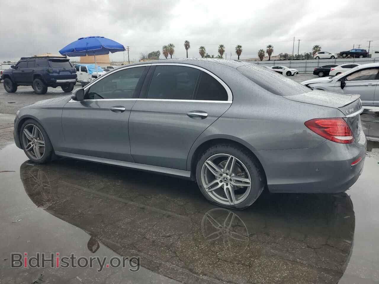 2017 MERCEDES-BENZ E-CLASS - VIN: WDDZF4JB8HA029660 - Фото 2
