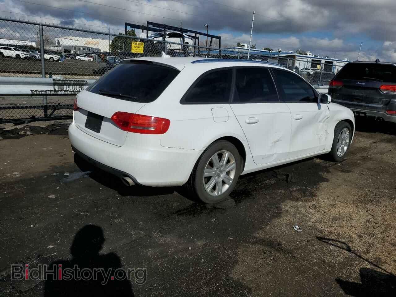 2011 AUDI A4 - VIN: WAUSFAFL2BA025538 - Фото 3